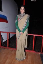 Sridevi snapped in Sabyasachi Dress on the sets of KBC on 18th Sept 2012 (18).JPG